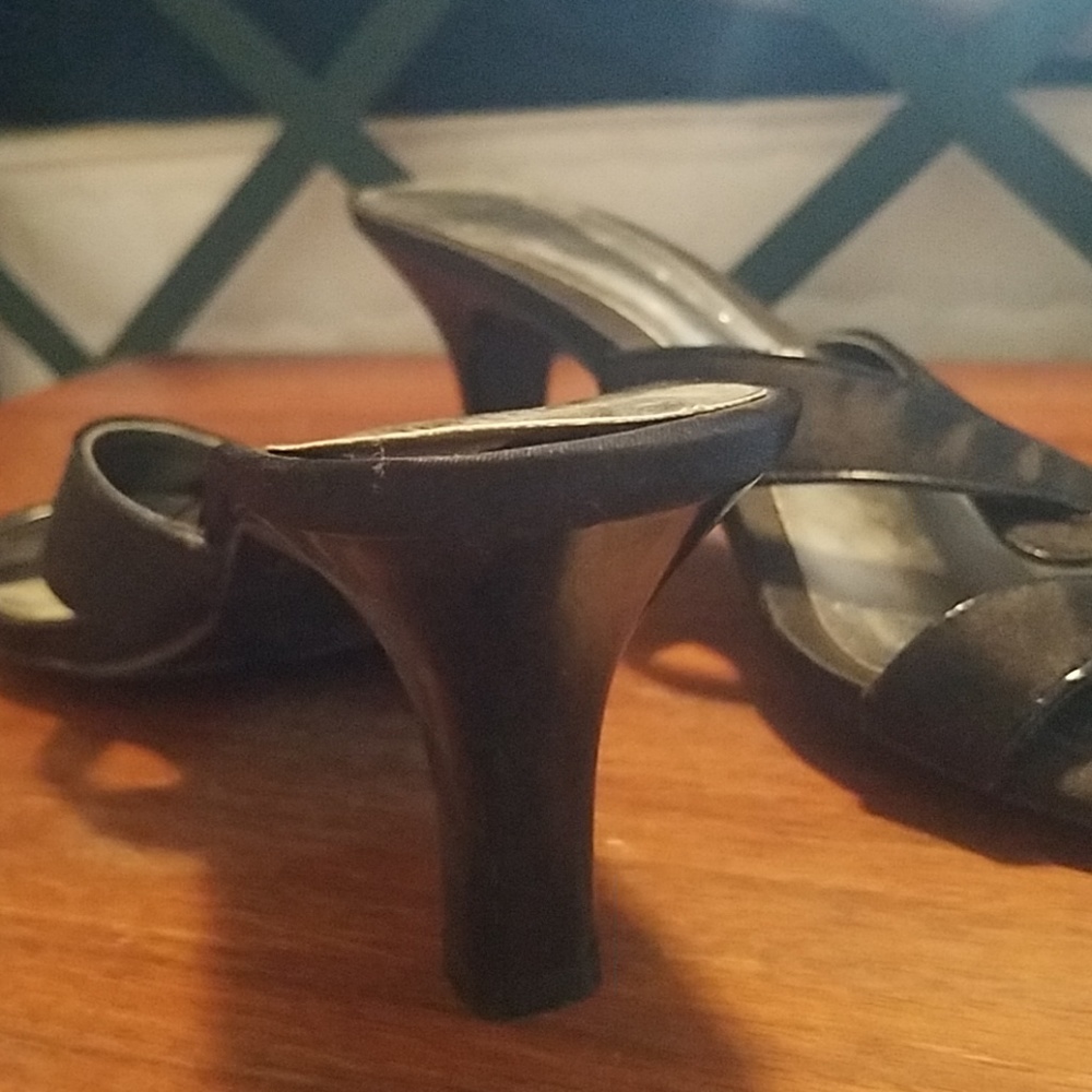 Slings - Picture 2 of 2